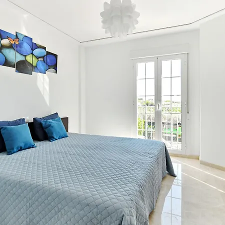 Villa Butterfly -private Pool & Playground