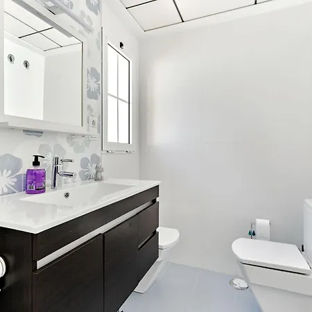 Butterfly -private Pool & Playground *
